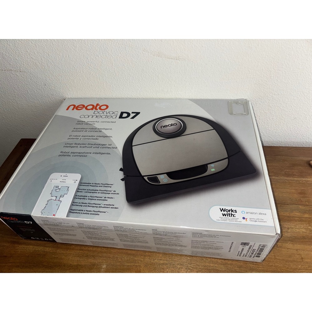 Neato Robotics D7 Connected Auto Charging Robotic Vacuum New